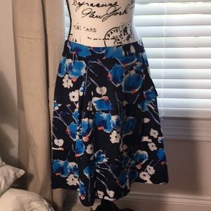 Kristin Davis tiered skirt